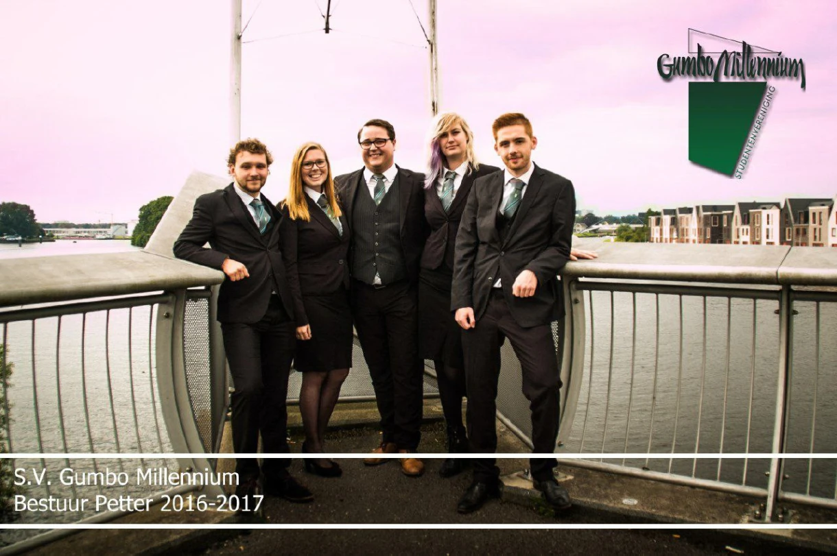 V.l.n.r.: Ruud Hommel (penningmeester), Iris de Heus (secretaris), Stefan Petter (voorzitter), Anouk van der Veer (vice-voorzitter), Thomas Hop (commissaris).